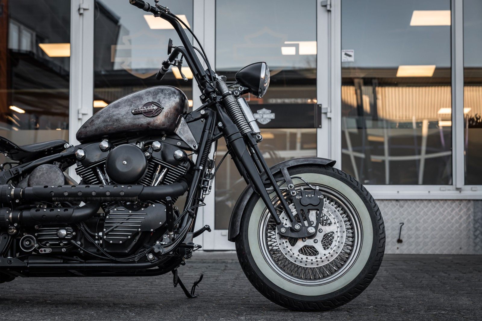 Fahrzeugabbildung Harley-Davidson Softail FAT BOY FLSTF - CUSTOM UMBAU - VERGASER