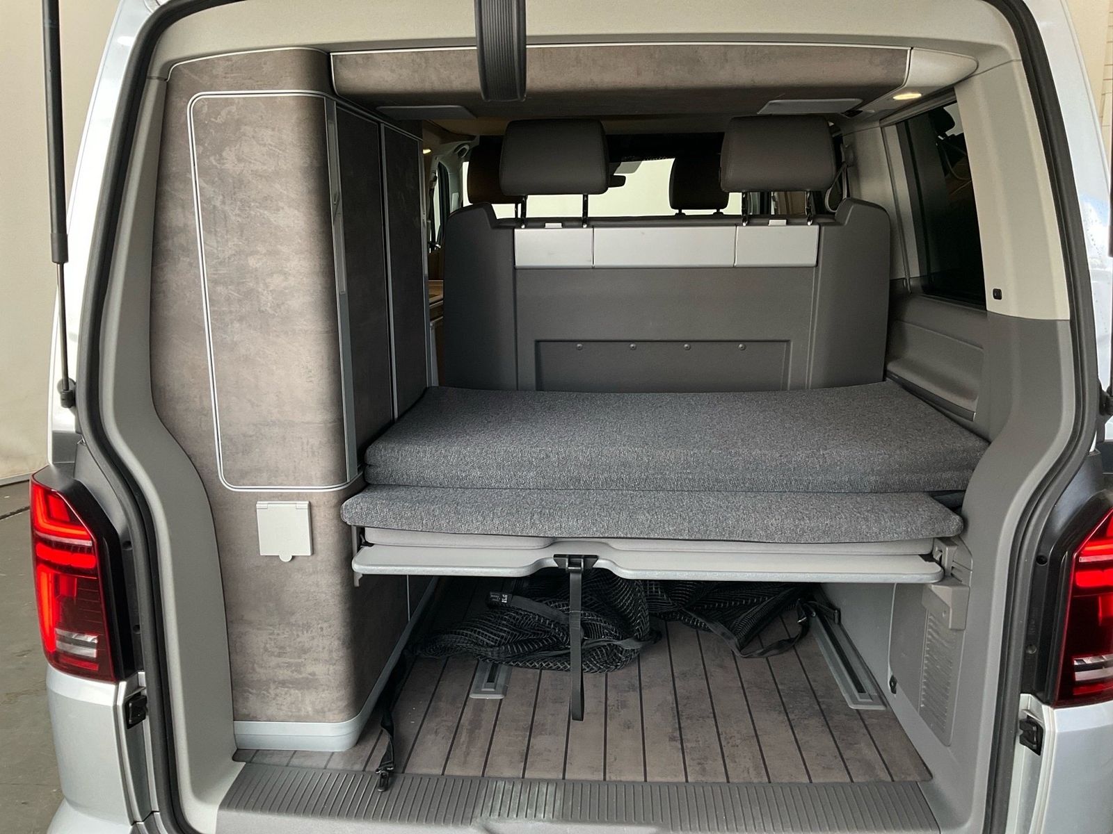 Volkswagen T6 California - Bild 8