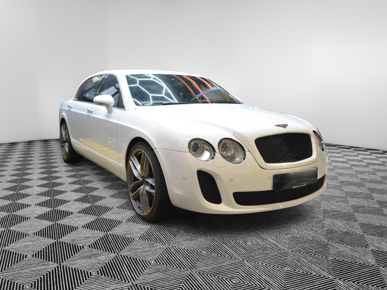 Bentley Continental Flying Spur -