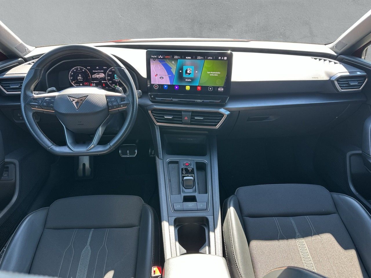 Fahrzeugabbildung CUPRA Leon Sportstourer 1.5 eTSI 150 PS DSG - mit KI generiert/bearbeitet