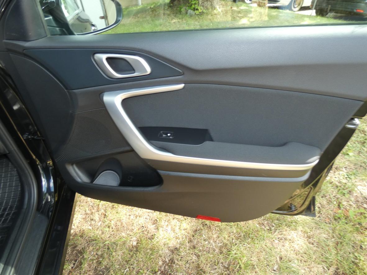 Kia cee'd SW 1.5 T-GDI Kamera LM PDC LED Klima SHZ