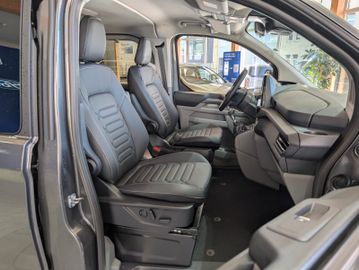 Ford Tourneo Custom 2.0 EcoBlue L1 Titanium +