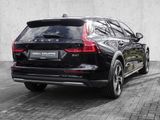 Volvo V60 Cross Country B4 AWD Plus Sthz. LED - Volvo in Offenbach