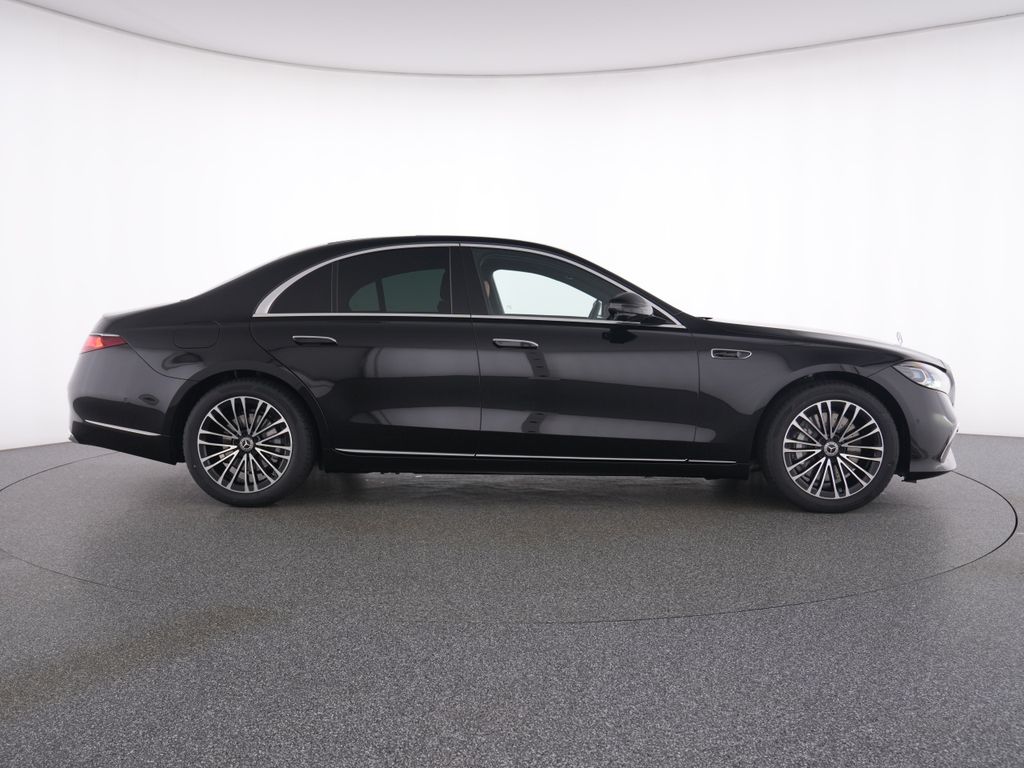 MERCEDES-BENZ S-Class 2026