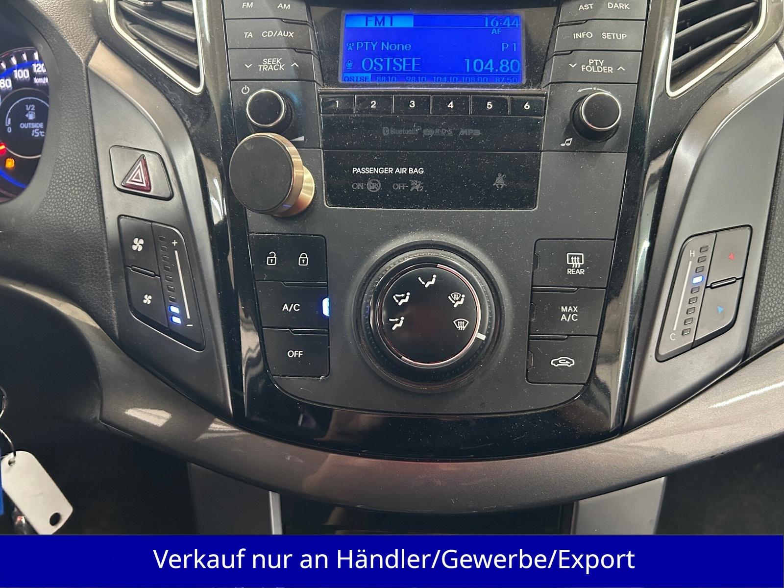 Hyundai i40 2013 — photo 13