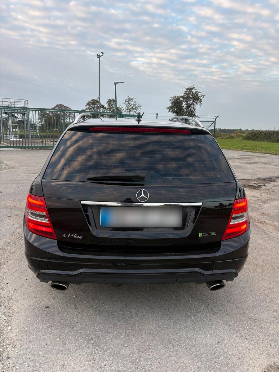 Mercedes-Benz C350 2010 — photo 6