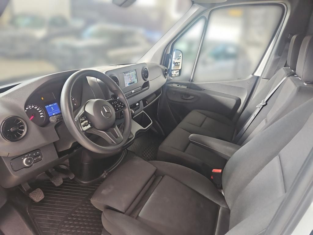 Fahrzeugabbildung Mercedes-Benz Sprinter 317 Kasten L2H2 360° SHZ Nav 3,5t AHK