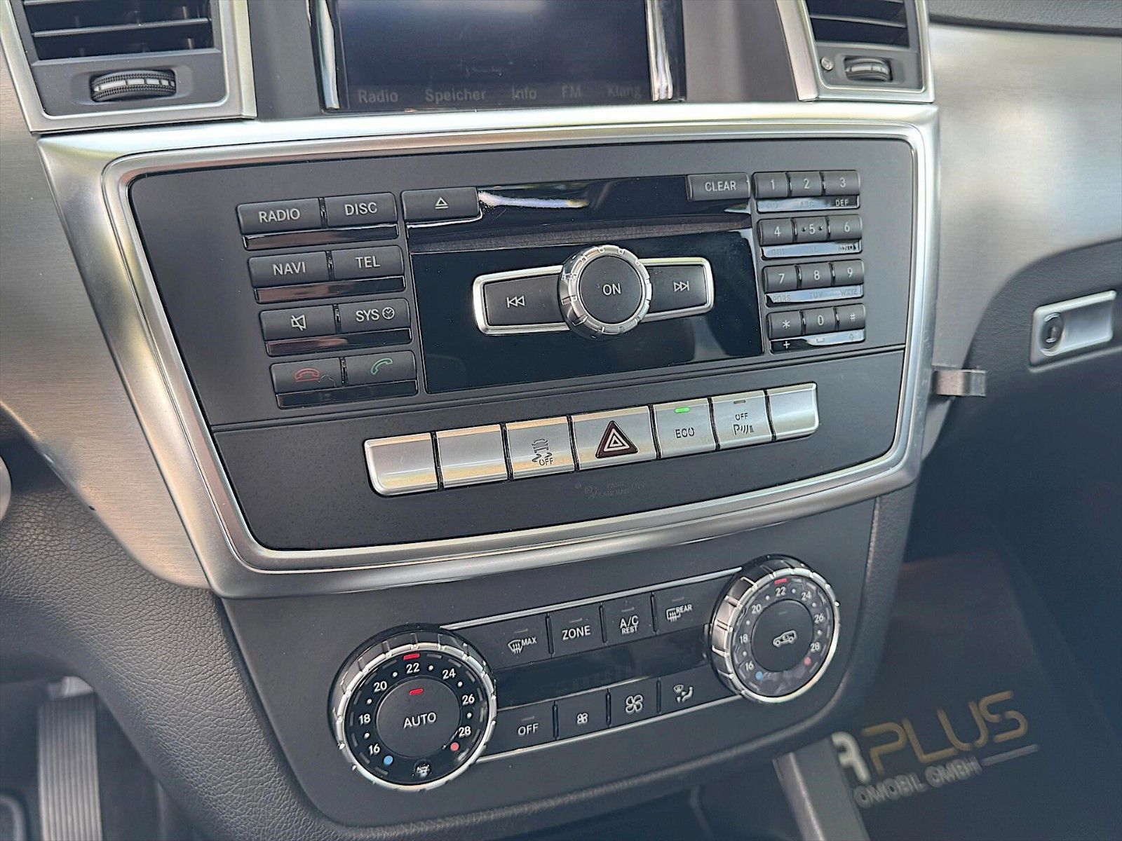 Fahrzeugabbildung Mercedes-Benz ML 400 AMG Sport-Paket 4Matic *Bi-Xenon*LED*