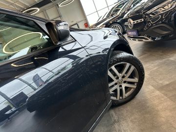 Volkswagen Golf VI Team *PDC*TEMPO*SITZHZ*2-ZONEN*