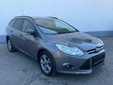 Ford Focus Turnier Trend*Top Zustand*Steuerkette Neu* - Ford Focus aus 2013: ST