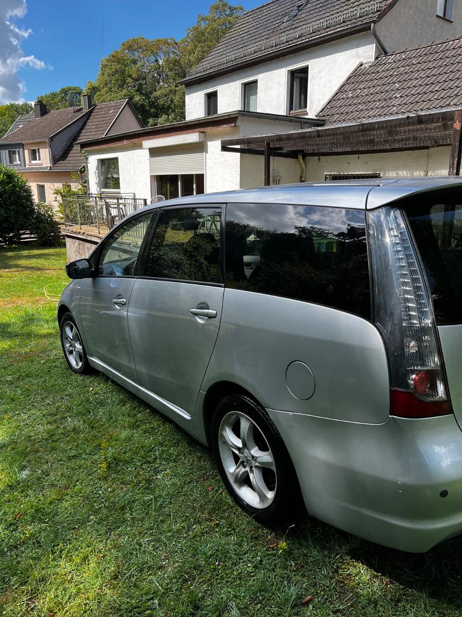Mitsubishi Grandis 2005 — engine 2.378 cm³, 165 HP (121kW)