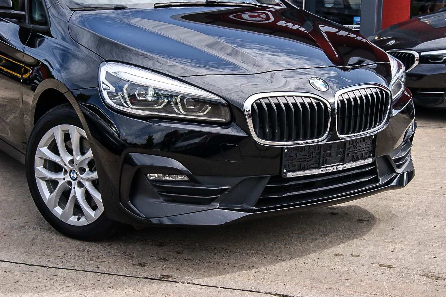 Fahrzeugabbildung BMW 218 Gran Tourer d AUTOMATIK BUSINESS NAVIGATION