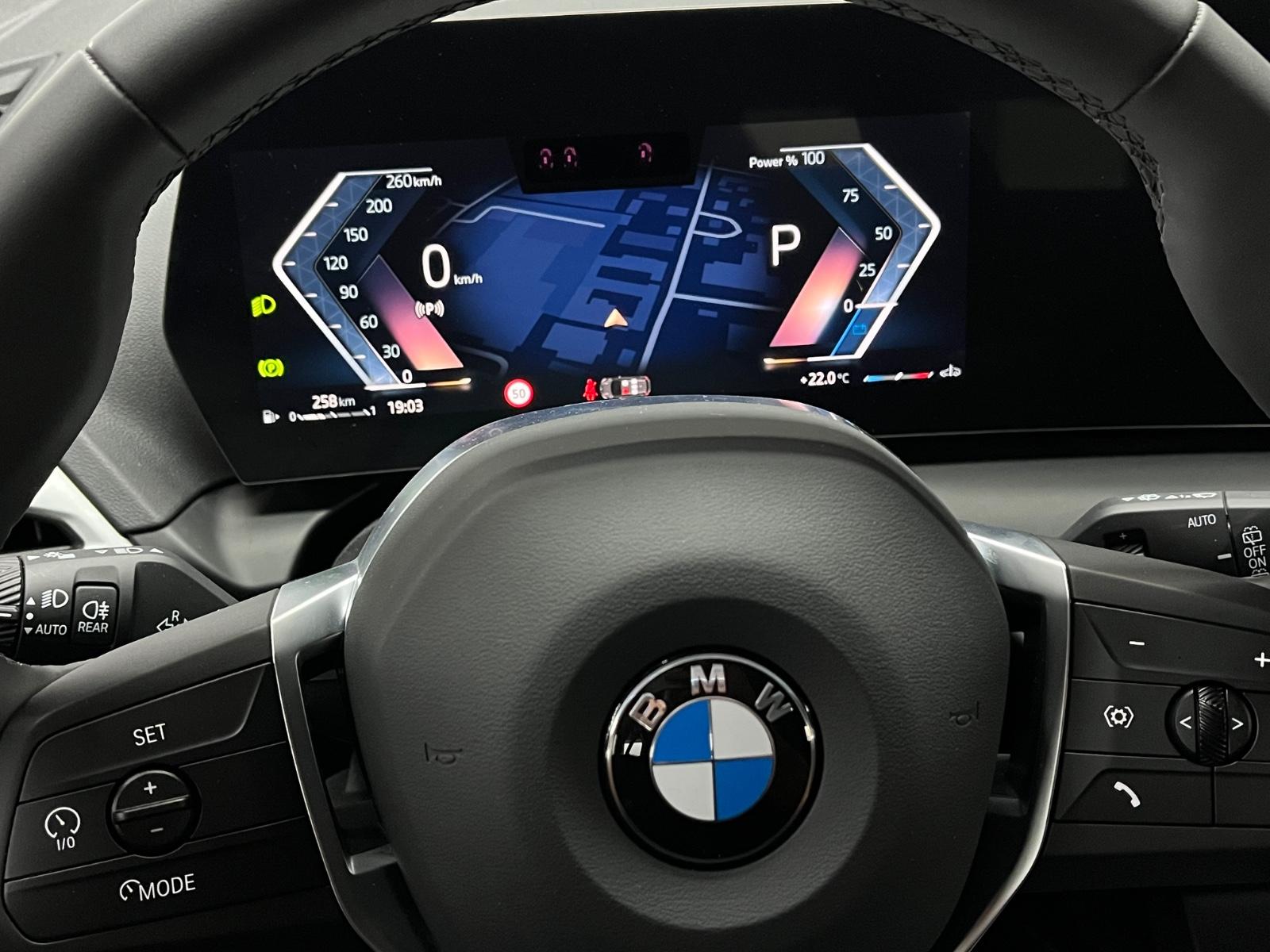 BMW 1 Series i Aut. *SHADOW LINE* LED*LIVE COCKPIT*KAMERA, миниатюра 22