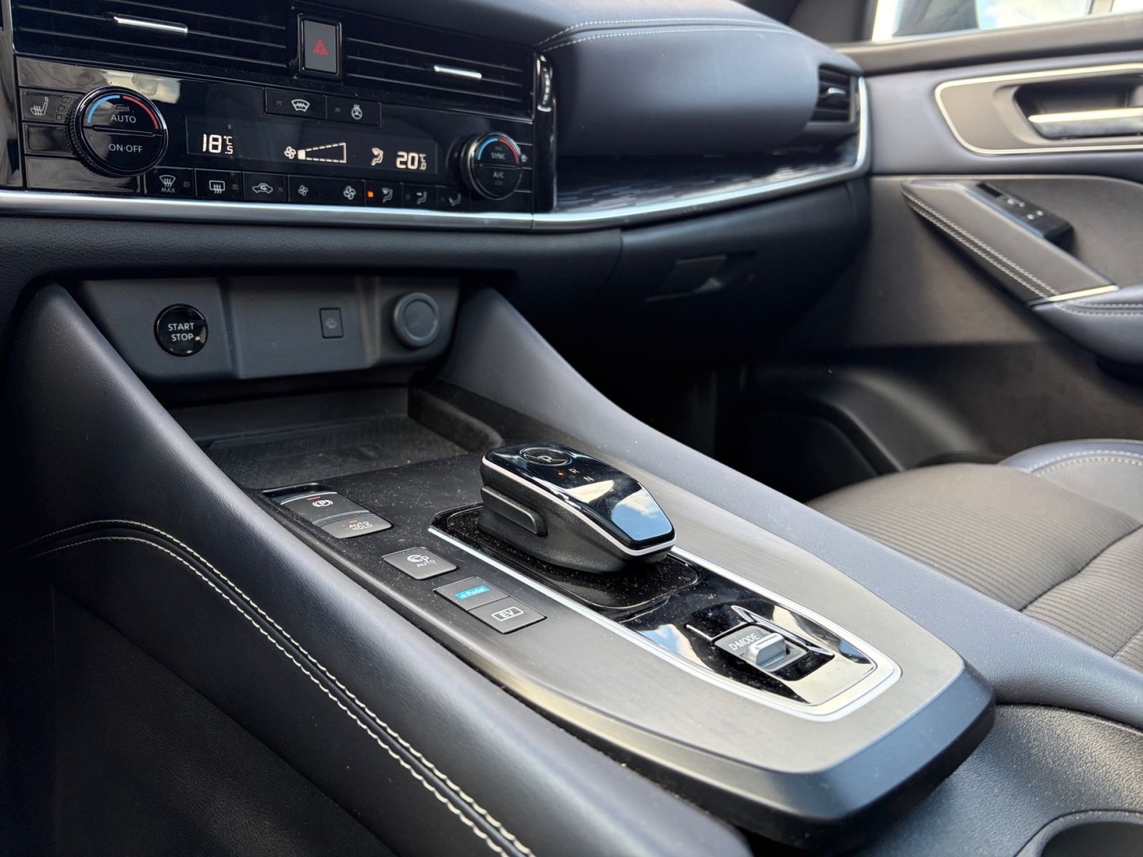 Fahrzeugabbildung Nissan Qashqai 1.5 VC-T e-Power Tekna*SHZ*NAVI*360°Kame