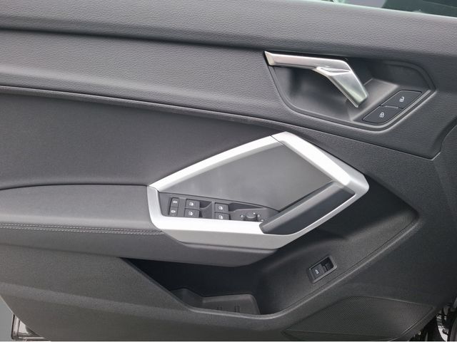 Q3 35 TFSI 1.5 110kW advanced, Soundsystem, Kame