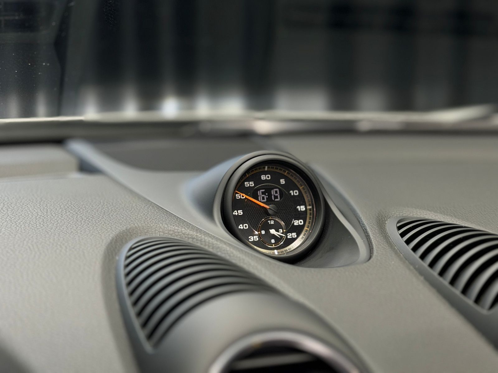 Fahrzeugabbildung Porsche Cayman GT4|918 SCHALENSITZE|PCCB|1.HAND|SCHALTER