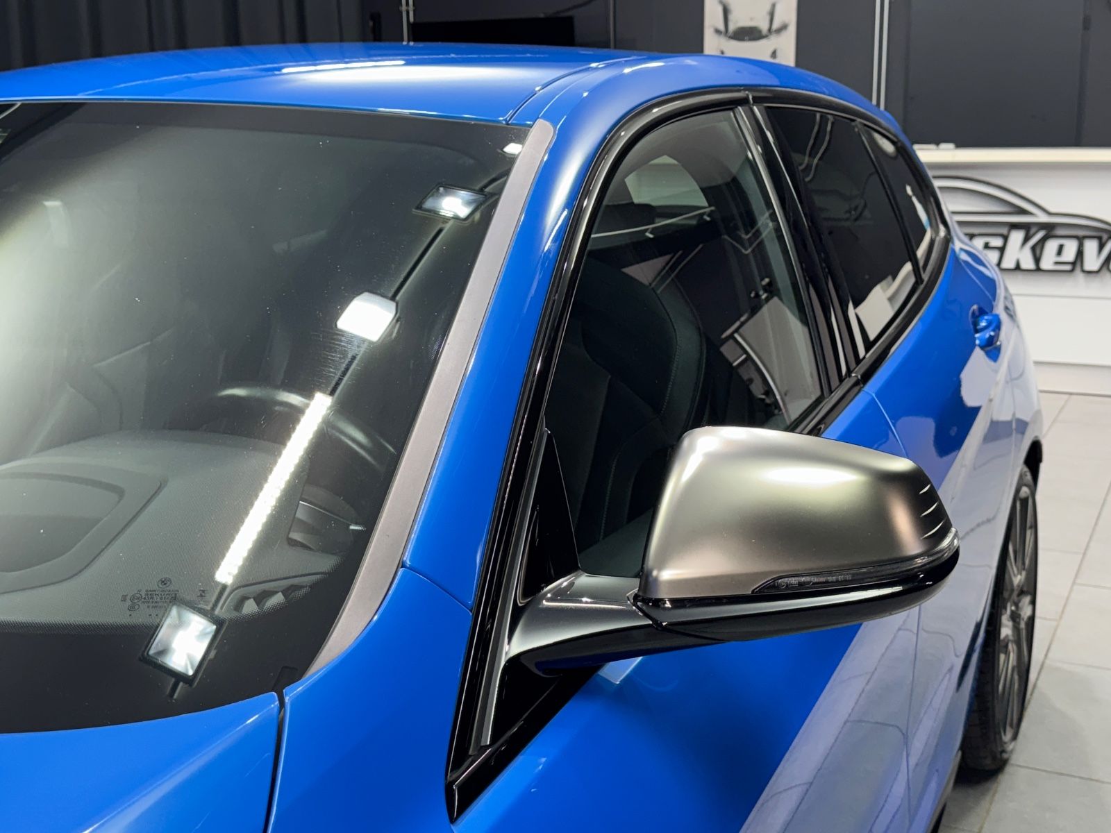 Fahrzeugabbildung BMW M135 i xDrive|H/K|NAVI|ACC|HEAD-UP|SPORTSITZE|