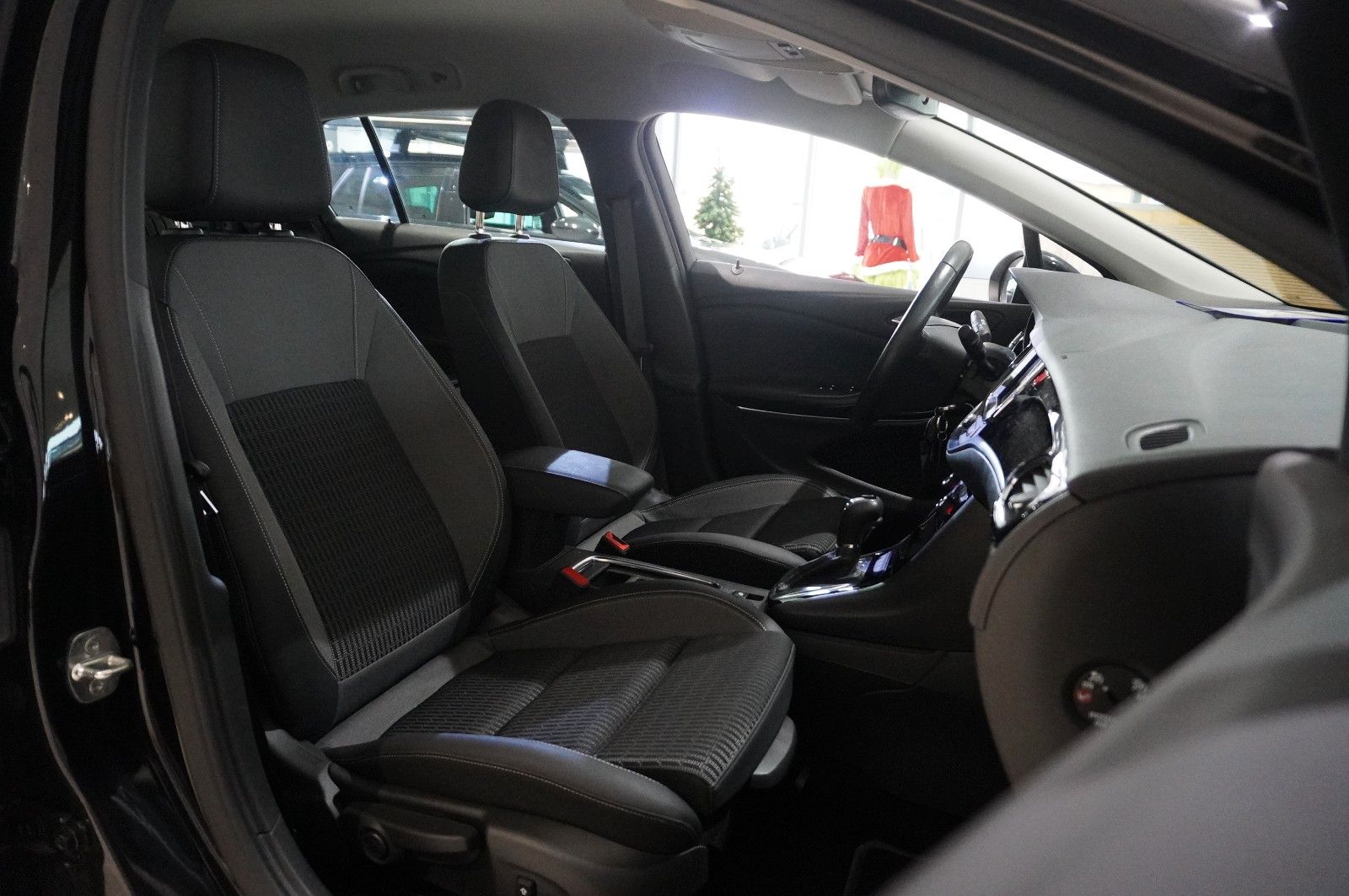 Fahrzeugabbildung Opel Astra K ST 1.4 ELEGANCE NAVI/LED/KAMERA/SPORT/SH