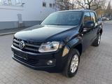 Volkswagen Amarok Trendline DoubleCab 4Motion.AHK - Volkswagen Amarok: Schwarz