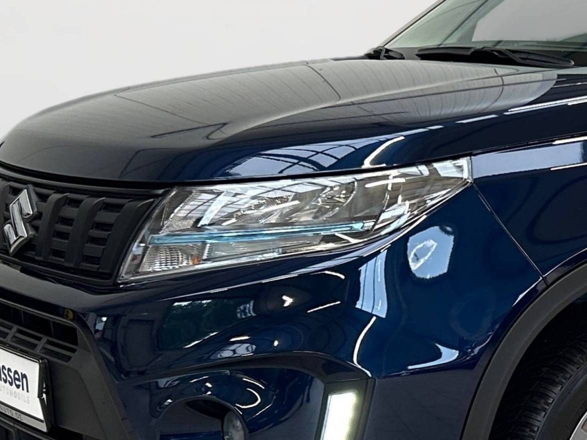 Fahrzeugabbildung Suzuki Vitara 1.4 Boosterjet Hybrid Comfort 'SHINKAI'