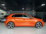 Volkswagen Polo VI Highline DSG LED Kamera Navi Carplay ACC - VW Polo Gebrauchtwagen in Hannover