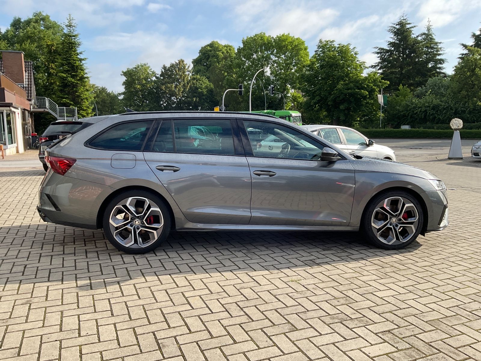 Fahrzeugabbildung SKODA Octavia Combi RS 2.0 TDI DSG,Kamera,Panorama