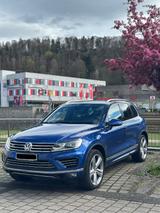 Volkswagen Touareg 3.0 V6 TDI 262 PS R-line neue Steuerkete - blaue Volkswagen Touareg