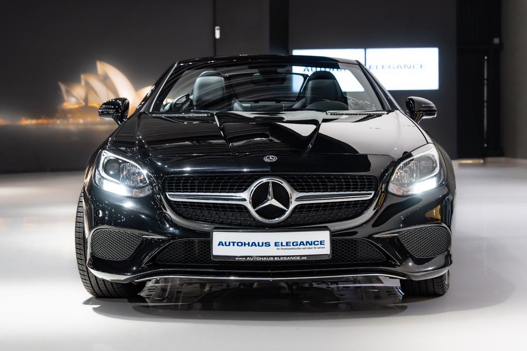 Mercedes-Benz SLC 300