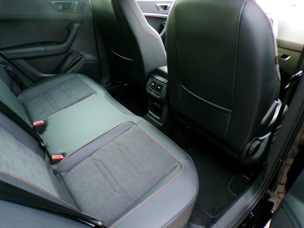 Fahrzeugabbildung SEAT Ateca 1.5 TSI FR Black Edition