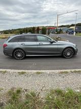 Mercedes-Benz AMG Line | Panorama | 8-fach bereift | Garantie  - gebrauchte Mercedes-Benz C 400 aus dem Jahr 2019