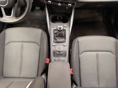 Fahrzeugabbildung Audi Q2 30TDI Sport SHZ Temp Sportsitze Navi Garantie