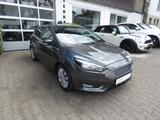 Ford Focus Lim. Titanium - Ford Focus Gebrauchtwagen in Wuppertal