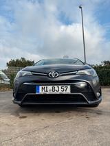 Toyota Avensis 2,0-l-D-4D Edition S+ Touring Sports... - Toyota Avensis mit Diesel-Antrieb: Kombi