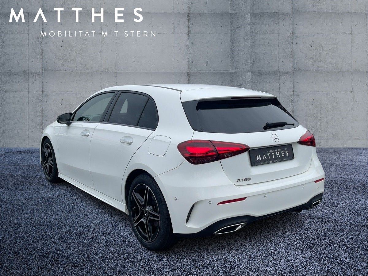 Fahrzeugabbildung Mercedes-Benz A 180 AMG/Night/Kamera/LED/AHK