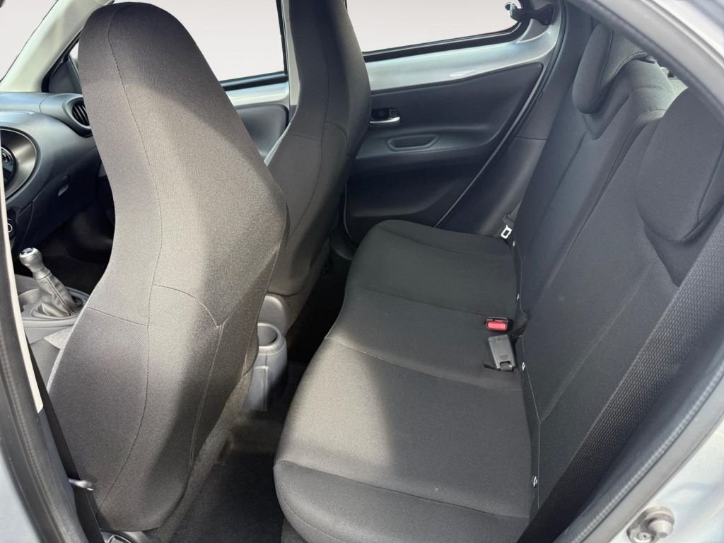 Fahrzeugabbildung Toyota Aygo X Play