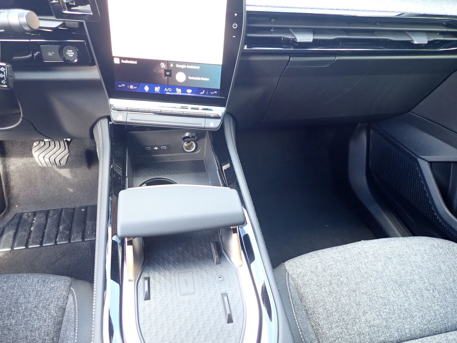 Fahrzeugabbildung Renault Austral Techno Mild Hybrid 150 Automatik