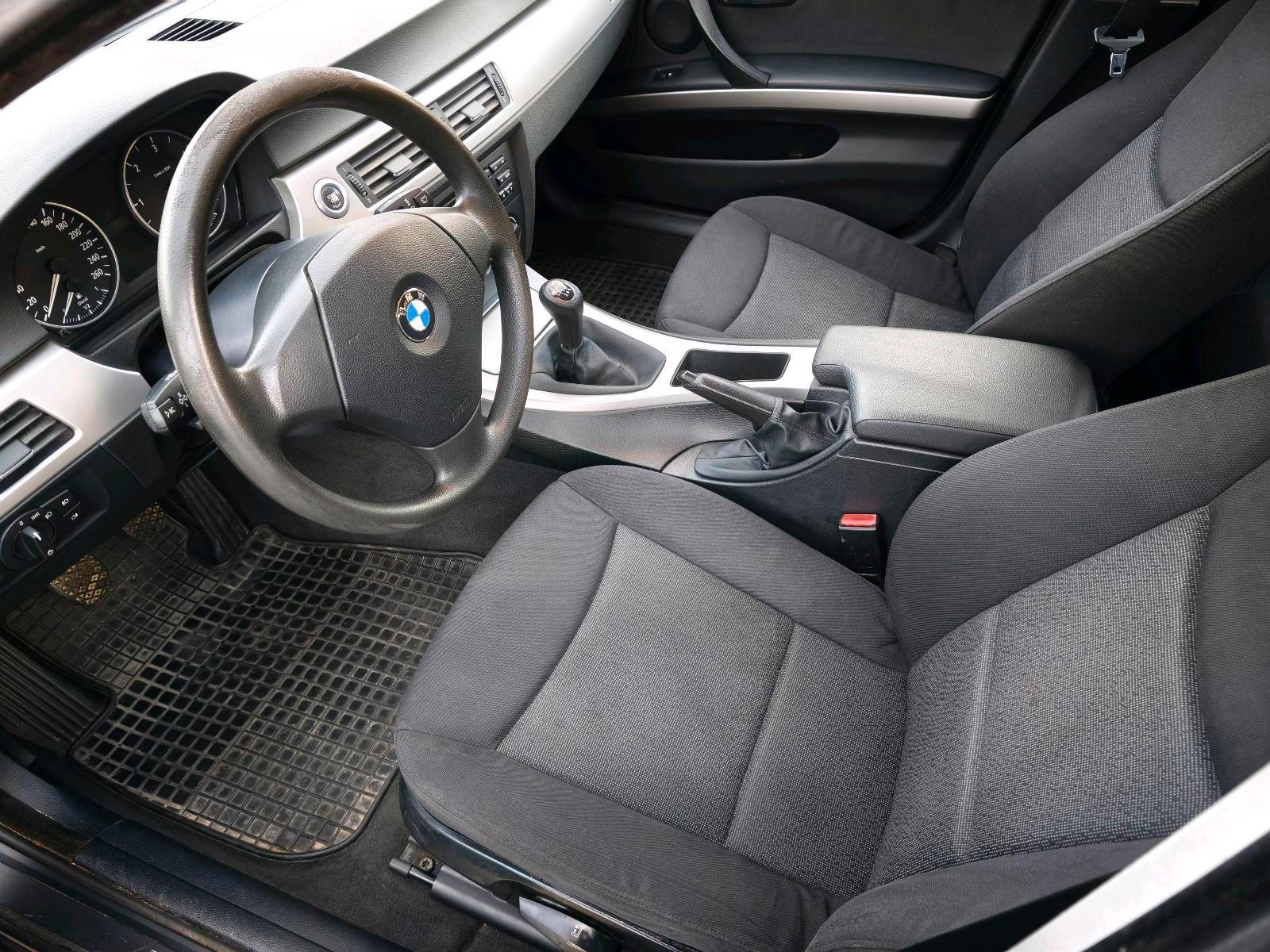 BMW 320 2006 — photo 7