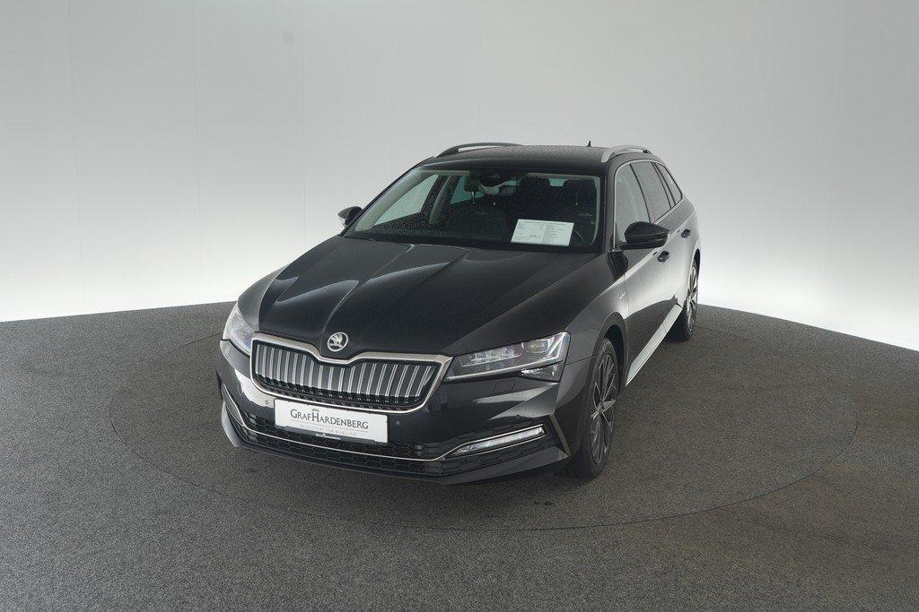 Skoda Superb Combi 1.4 TSI iV L&K AHK Navi Matrix