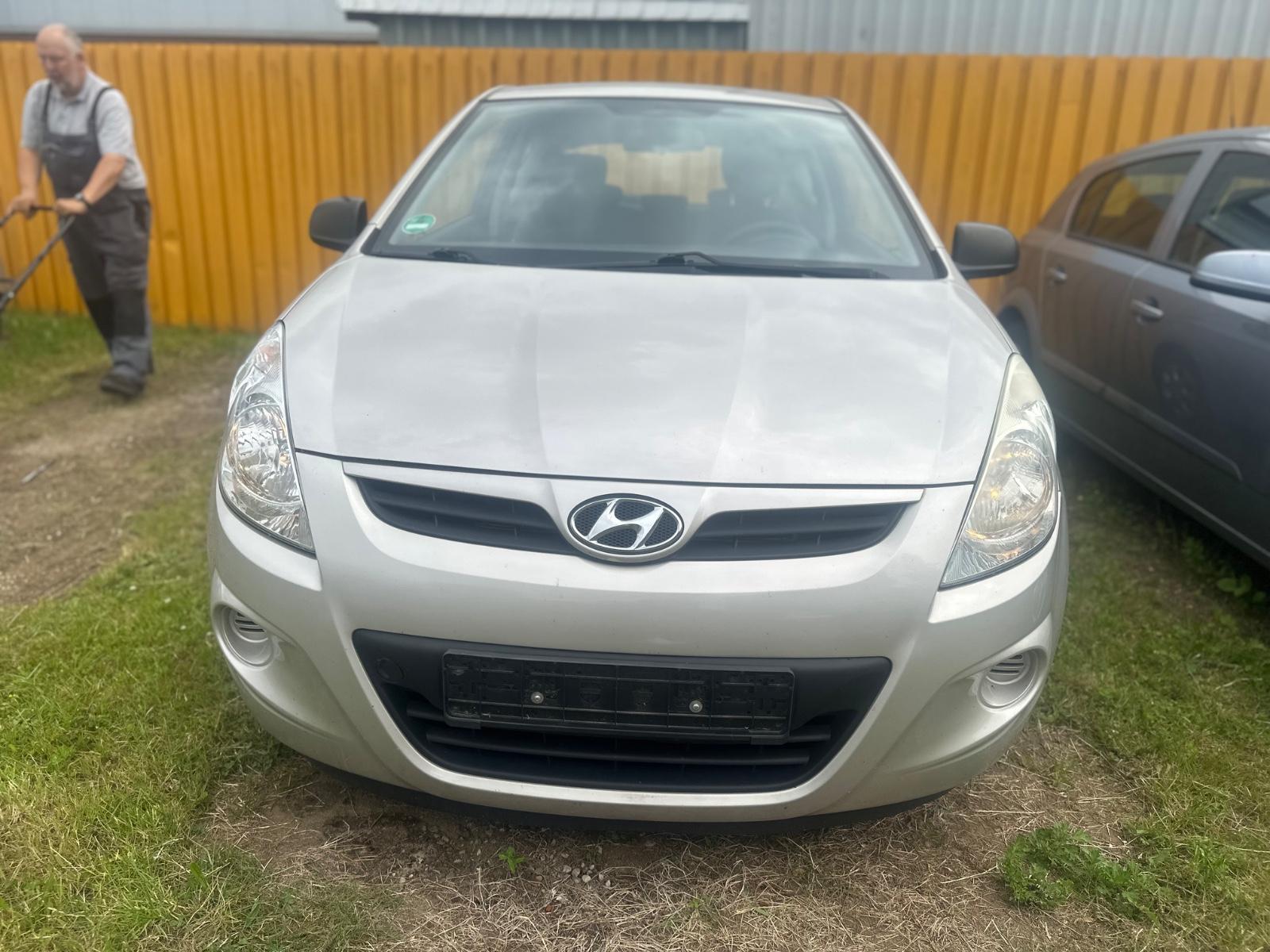 Hyundai i20 1.2 Classic. Klima.1 Hand.+ TÜV neu