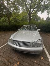 Mercedes-Benz MERCEDES C180 - gebrauchte Mercedes-Benz C 180 aus dem Jahr 2001
