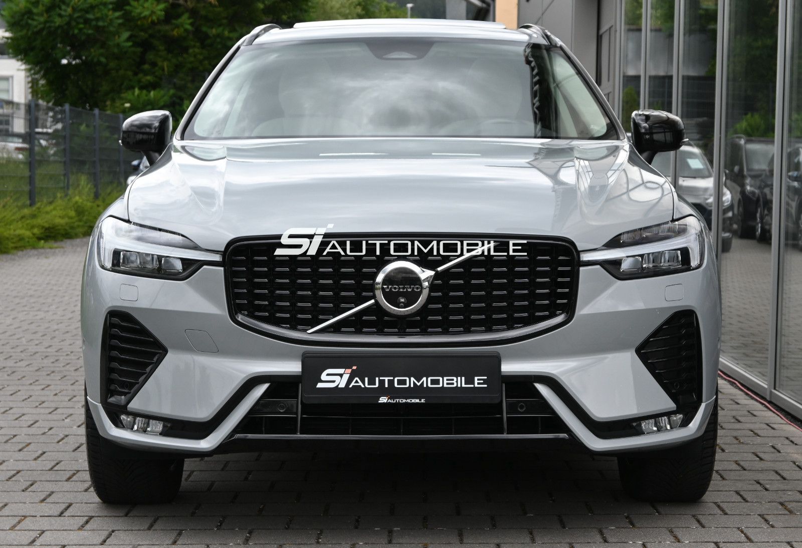 Fahrzeugabbildung Volvo XC60 B4 D AWD Plus Dark °ACC°AHK°PANO°STANDHEIZ°