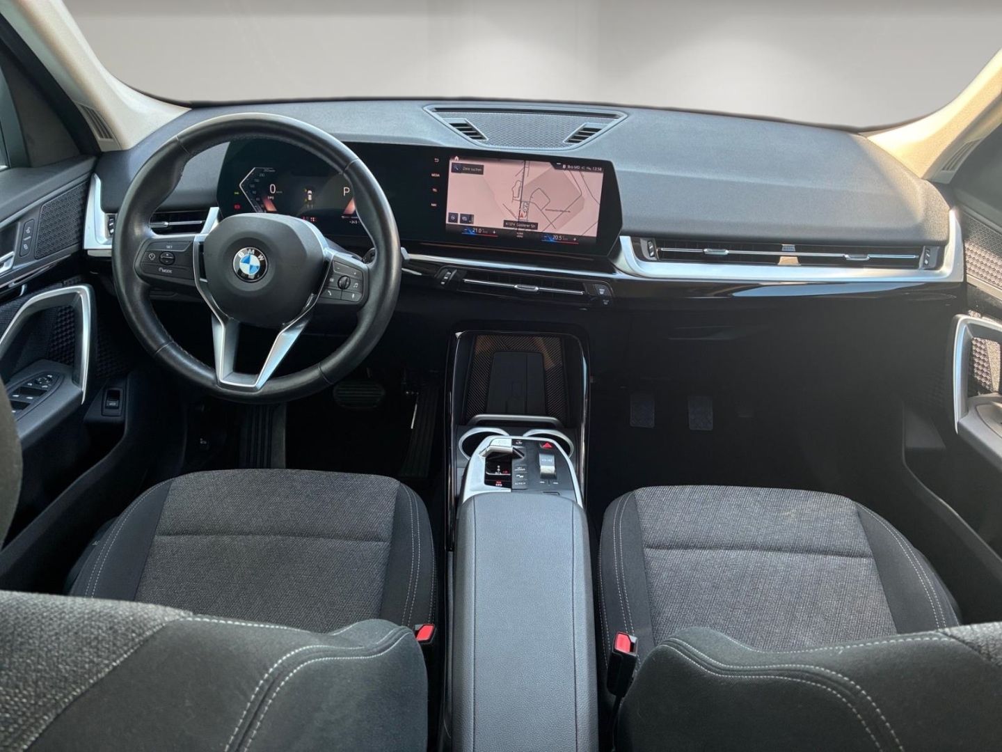 BMW X1 sDrive18d Navi LED el.Heckklappe Kamera Sitzh foto 11