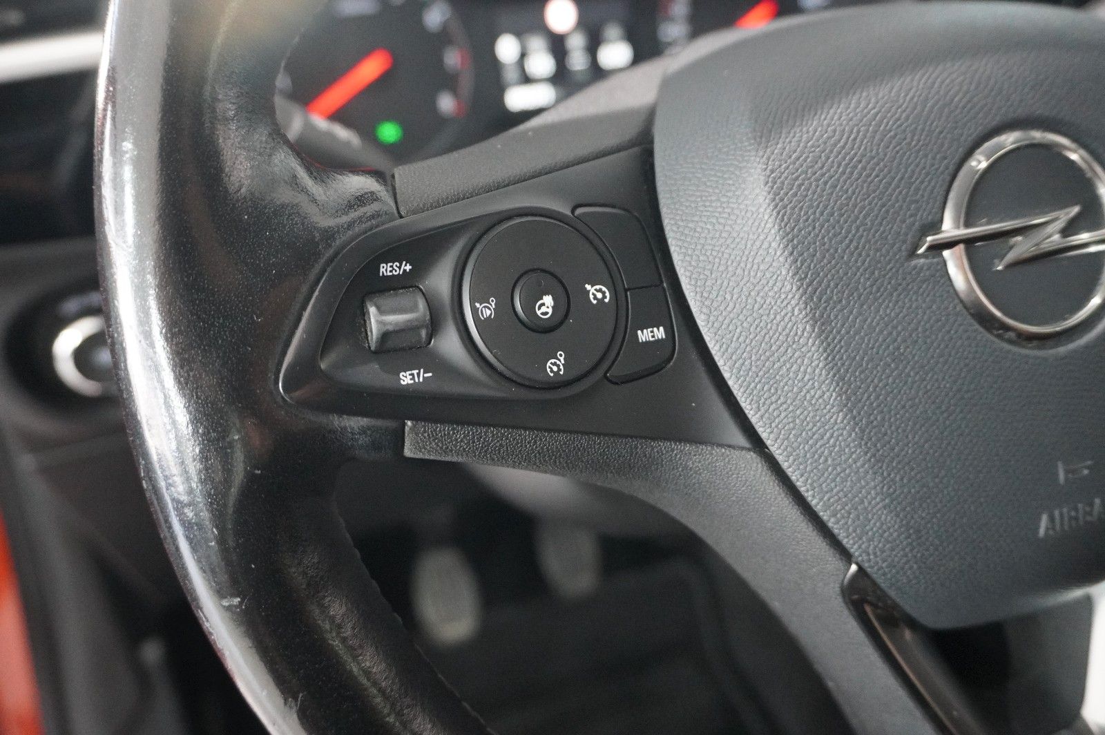 Fahrzeugabbildung Opel Corsa F 1.2 EDITION NAVI/SHZ/SPORT/PDC/TEMP/DAB+