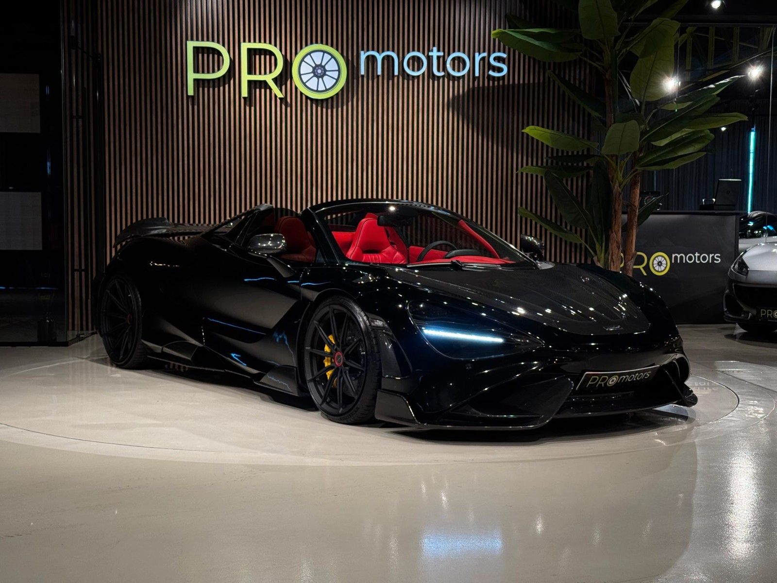 MCLAREN 720S