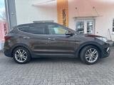 Hyundai Santa Fe Premium 4WD = (fast) Vollausstattung = - Hyundai SANTA FE mit Diesel-Antrieb: Automatik