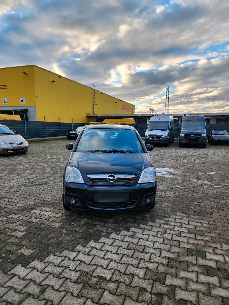 Opel Meriva 2006 — rear view
