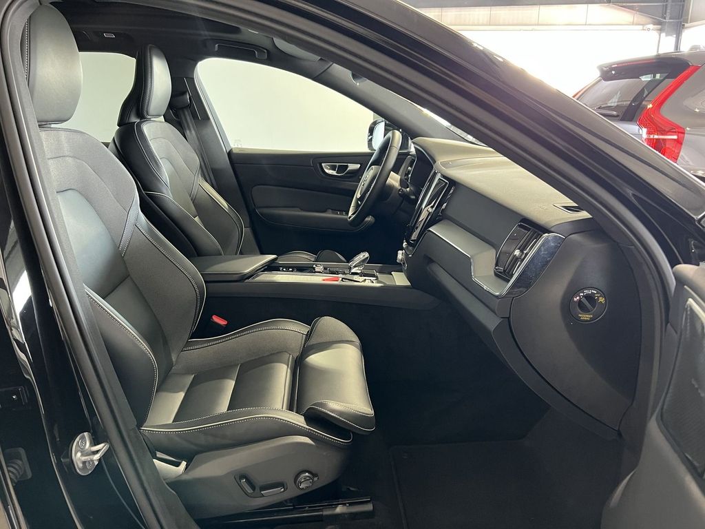 Volvo XC60 T6 Plus Black Edition Recharge AWD ACC BLIS