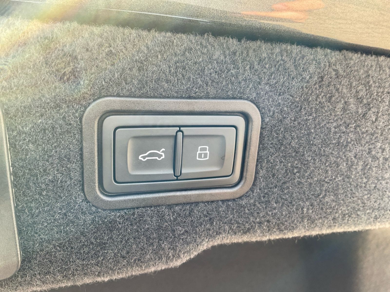 Audi A8 - Bild 21