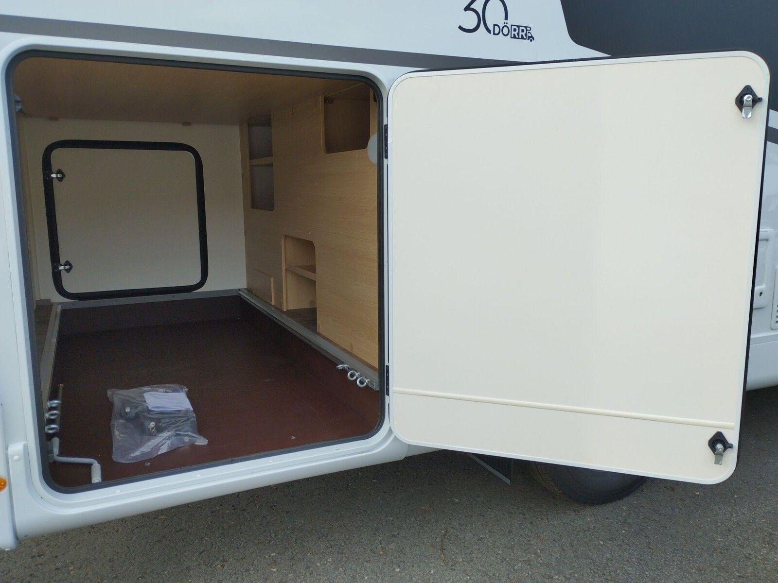 Fahrzeugabbildung Sunlight Adventure T 67S Automatik, Dörr Edition, TV