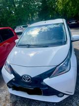 Toyota     Toyota Aygo 2015 Automatik Navi nur 58.000km - Toyota: Automatik, Aygo